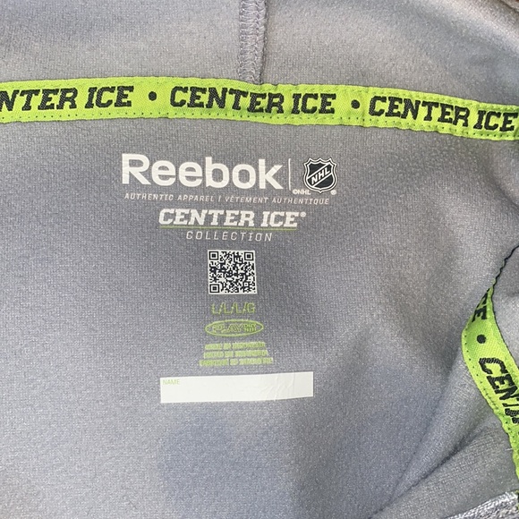 Reebok Center Ice Collection Vancouver Canucks hoodie. Large. Great condition. - Picture 6 of 6